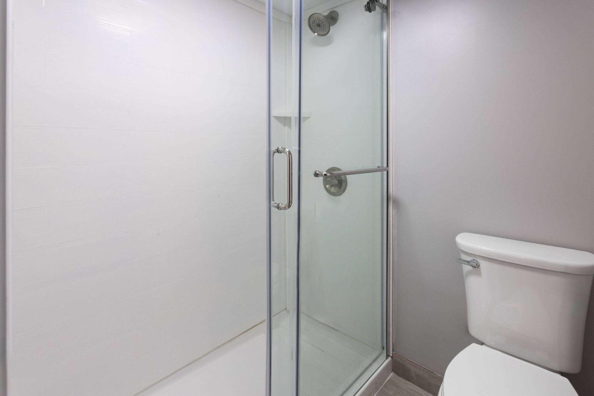 Hawthorn Extended Stay By Wyndham Columbia-Ft Jackson Bagian luar foto