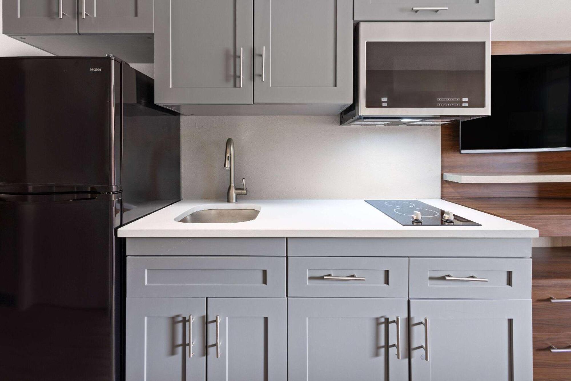 Hawthorn Extended Stay By Wyndham Columbia-Ft Jackson Bagian luar foto