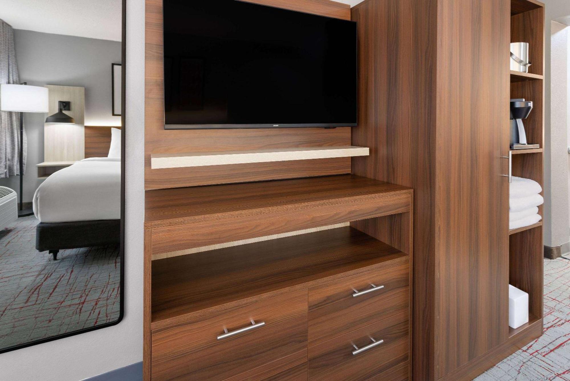 Hawthorn Extended Stay By Wyndham Columbia-Ft Jackson Bagian luar foto