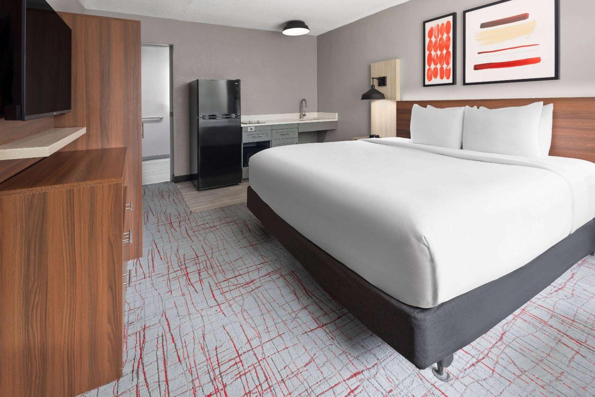 Hawthorn Extended Stay By Wyndham Columbia-Ft Jackson Bagian luar foto